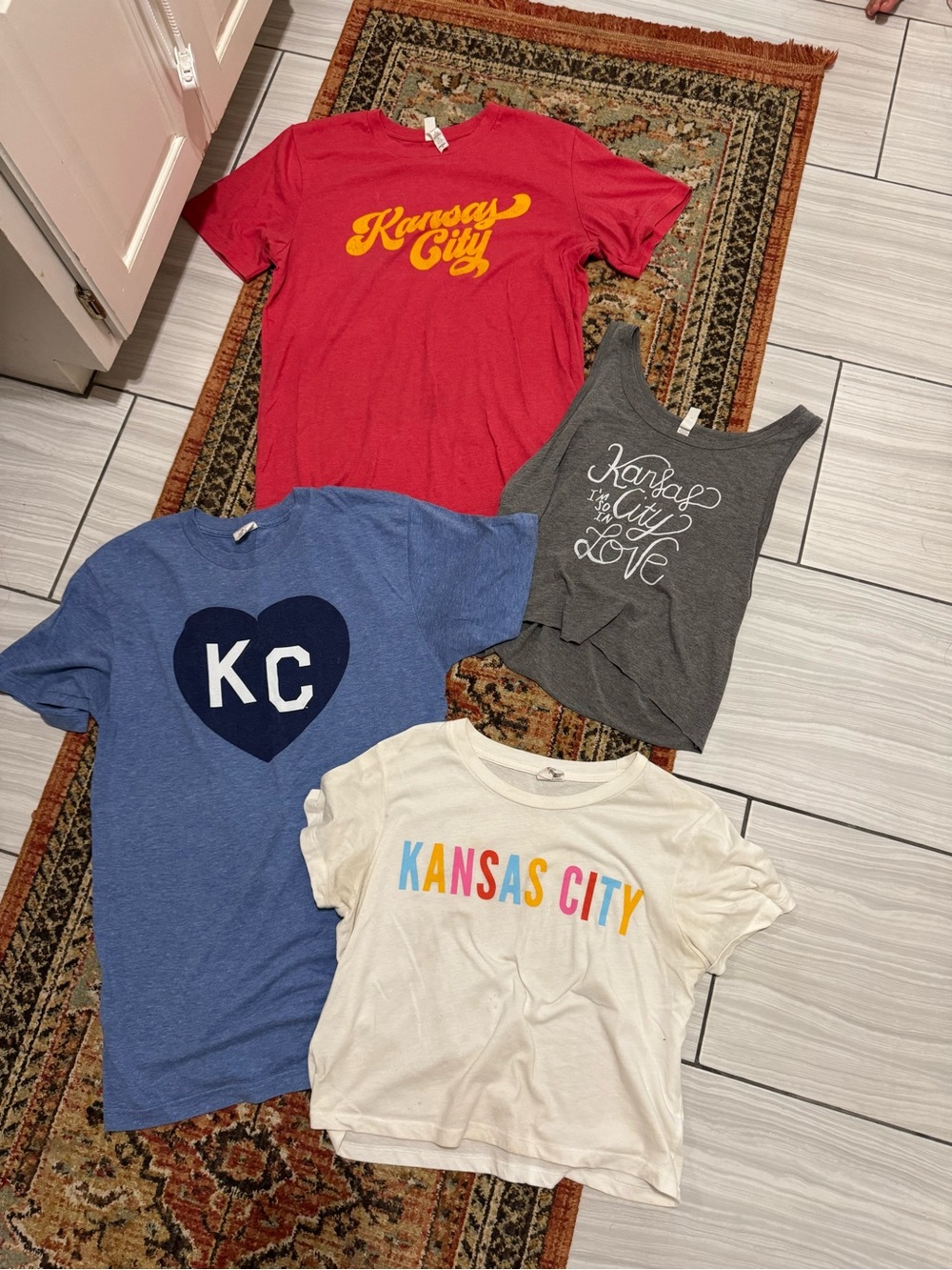 Kansas City Graphic Tee lot